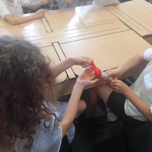 Year 3 exploring pneumatic mechanisms